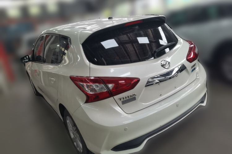 Used Nissan Tiida 2016 1.6L CVT Cool Dynamic Edition Rear Left 45 Deg