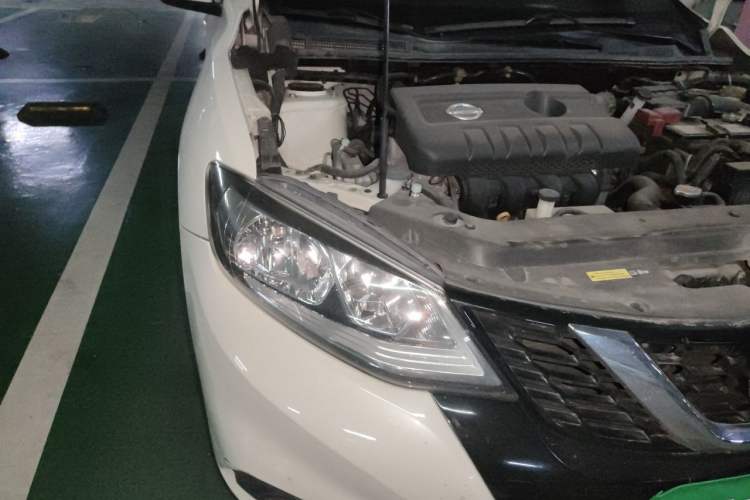 Used Nissan Tiida 2016 1.6L CVT Smart Drive Edition Right Front Headlight