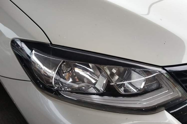 Used Nissan Tiida 2016 1.6L CVT Cool Dynamic Edition Right Front Headlight