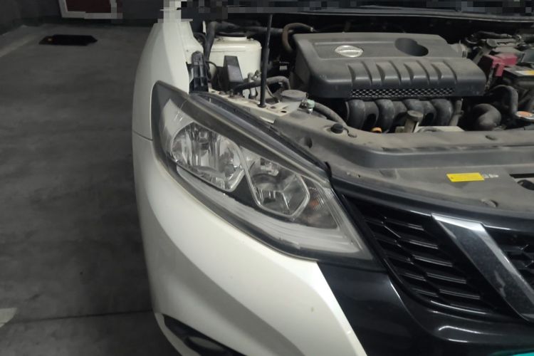 Used Nissan Tiida 2016 1.6L CVT Smart Drive Edition Right Front Headlight