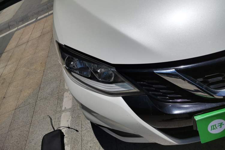 Used Nissan Tiida 2016 1.6L CVT Smart Drive Edition Right Front Headlight