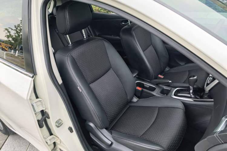 Used Nissan Tiida 2016 1.6L CVT Smart Drive Edition Right Front Seat