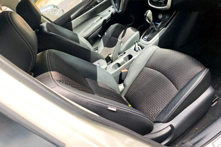 Used Nissan Tiida 2016 1.6L CVT Smart Drive Edition Right Front Seat