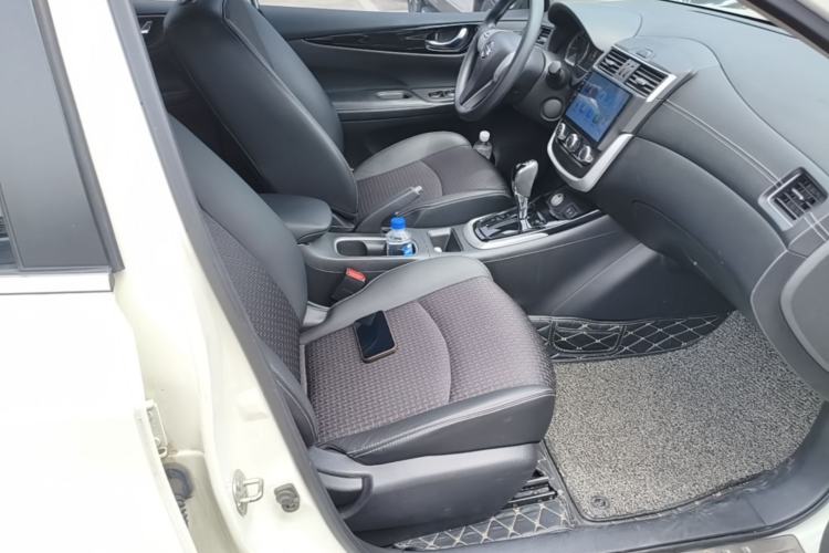 Used Nissan Tiida 2016 1.6L CVT Smart Drive Edition Right Front Seat