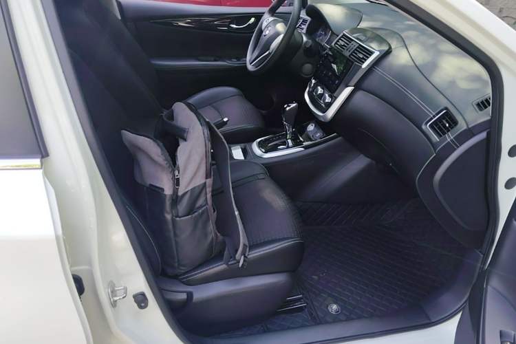 Used Nissan Tiida 2016 1.6L CVT Smart Drive Edition Right Front Seat