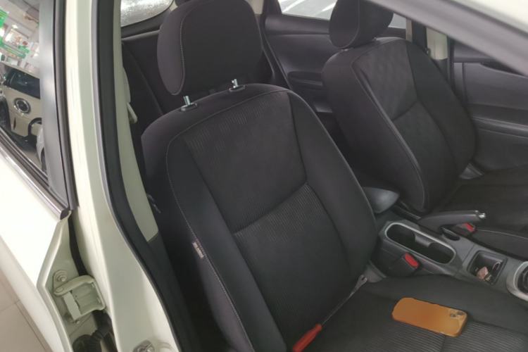 Used Nissan Tiida 2016 1.6L CVT Cool Dynamic Edition Right Front Seat
