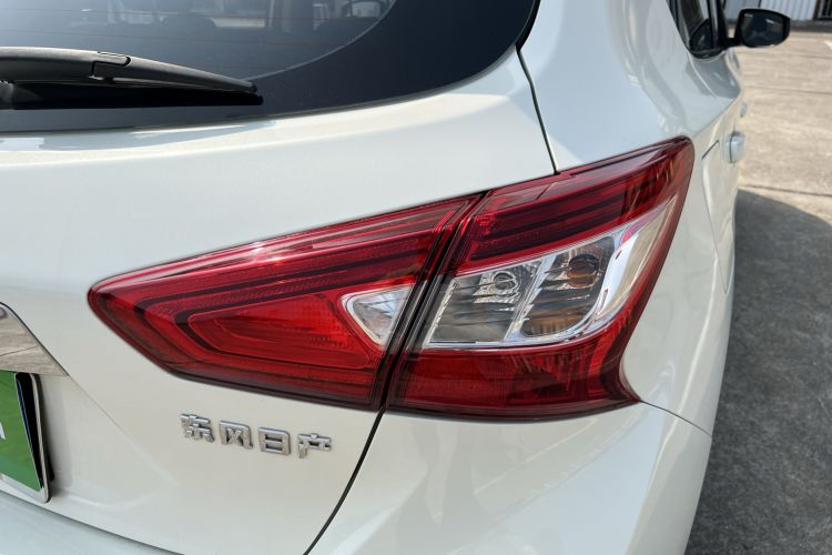 Used Nissan Tiida 2016 1.6L Manual Cool Edition Right Rear Taillight
