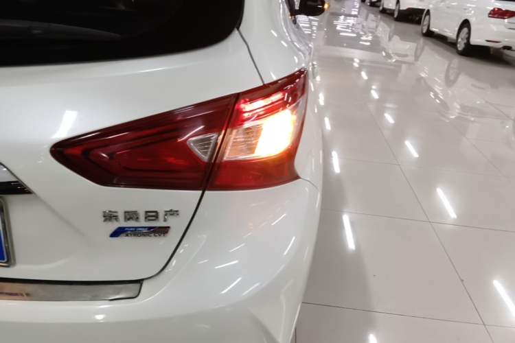 Used Nissan Tiida 2016 1.6L CVT Smart Drive Edition Right Rear Taillight