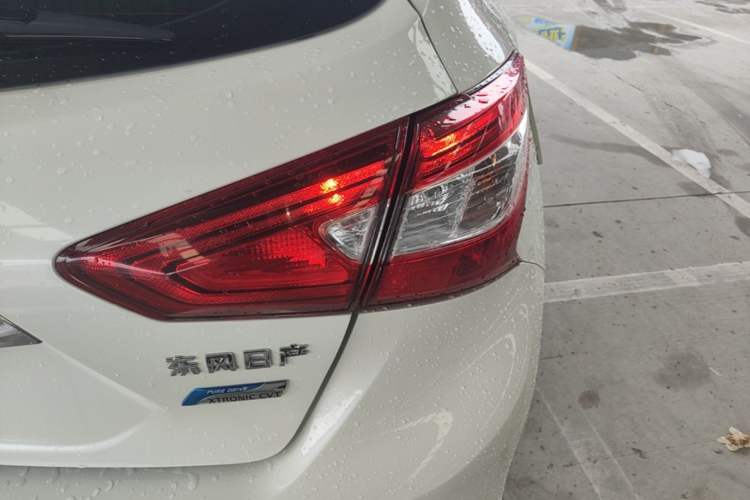 Used Nissan Tiida 2016 1.6L CVT Smart Drive Edition Right Rear Taillight