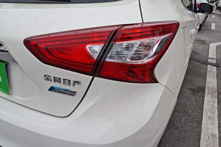 Used Nissan Tiida 2016 1.6L CVT Smart Drive Edition Right Rear Taillight