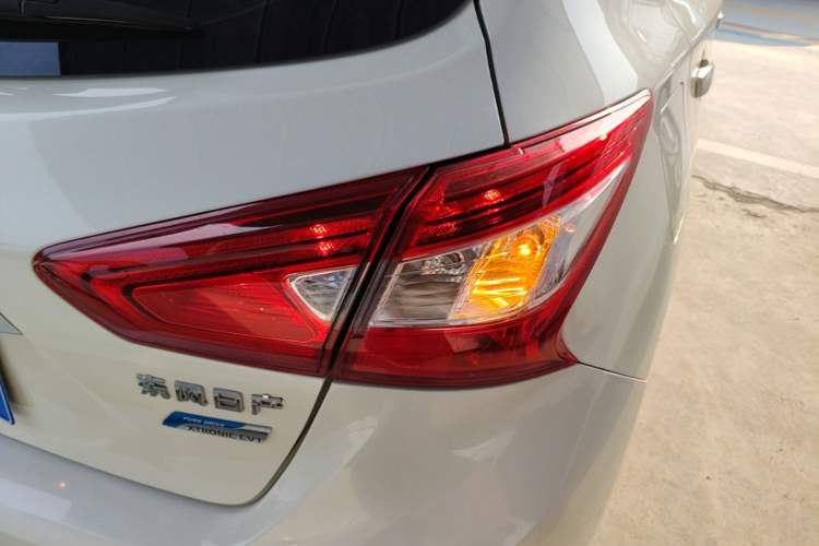 Used Nissan Tiida 2016 1.6L CVT Cool Dynamic Edition Right Rear Taillight