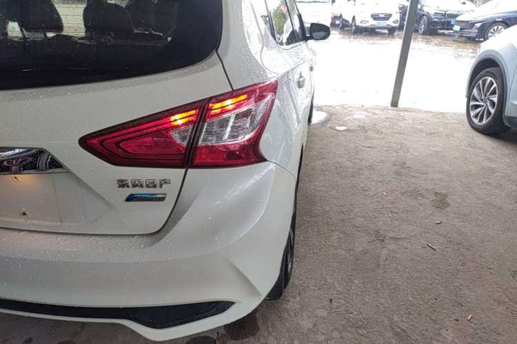 Used Nissan Tiida 2016 1.6L CVT Smart Drive Edition Right Rear Taillight