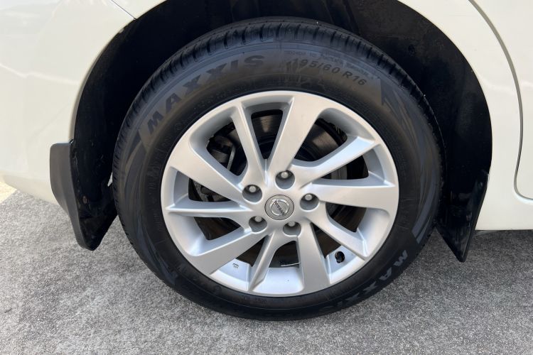 Used Nissan Tiida 2016 1.6L Manual Cool Edition Right Rear Wheel Hub