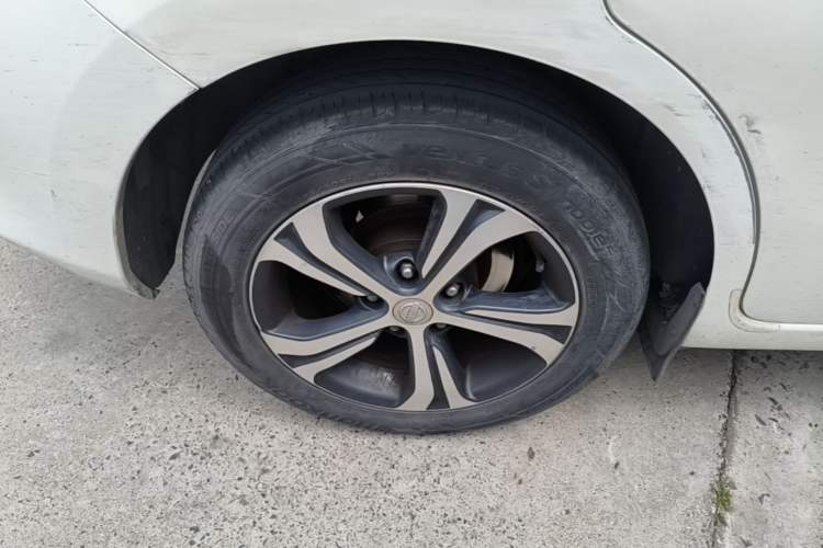 Used Nissan Tiida 2016 1.6L CVT Smart Drive Edition Right Rear Wheel Hub