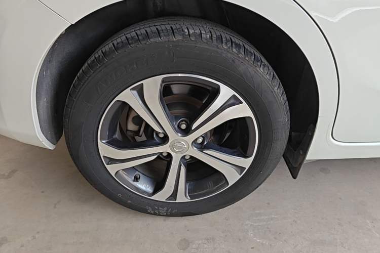 Used Nissan Tiida 2016 1.6L CVT Smart Drive Edition Right Rear Wheel Hub