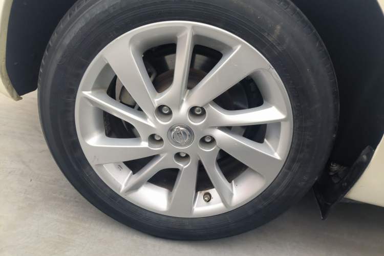 Used Nissan Tiida 2016 1.6L CVT Cool Dynamic Edition Right Rear Wheel Hub