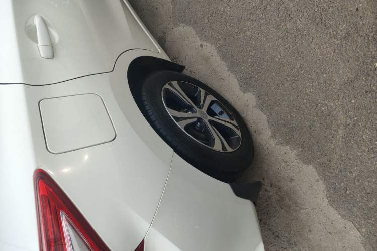 Used Nissan Tiida 2016 1.6L CVT Smart Drive Edition Right Rear Wheel Hub