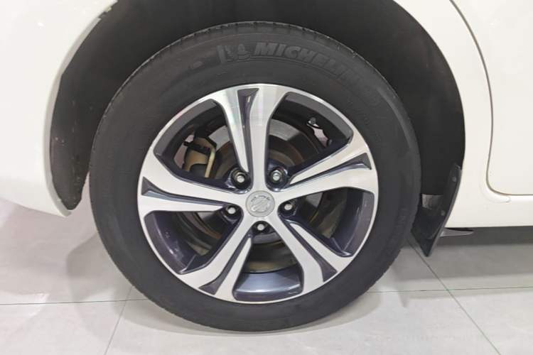 Used Nissan Tiida 2016 1.6L CVT Smart Drive Edition Right Rear Wheel Hub