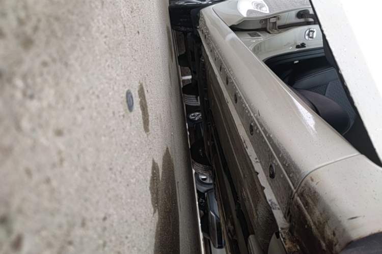 Used Nissan Tiida 2016 1.6L CVT Smart Drive Edition Right Side Sill
