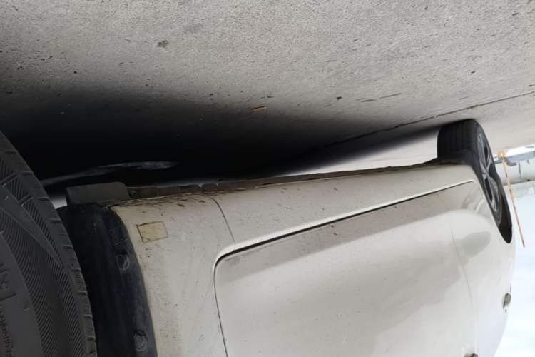 Used Nissan Tiida 2016 1.6L CVT Smart Drive Edition Right Side Sill