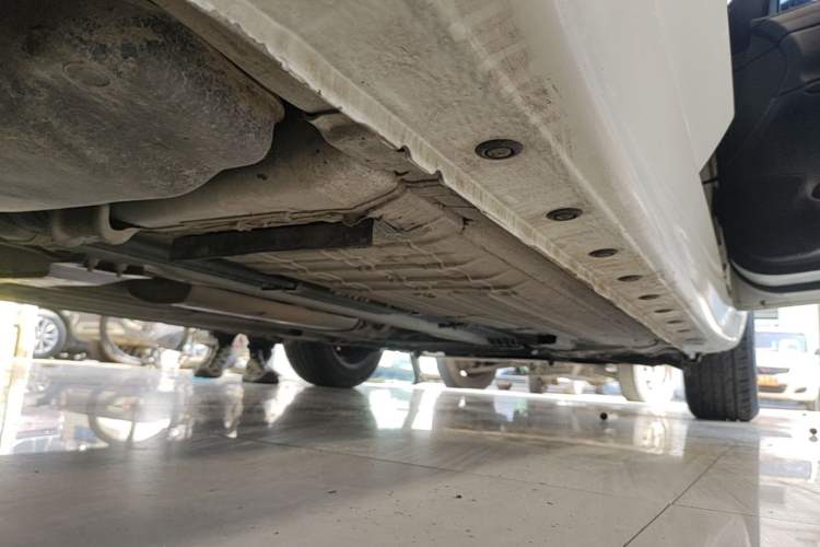 Used Nissan Tiida 2016 1.6L CVT Smart Drive Edition Right Side Sill