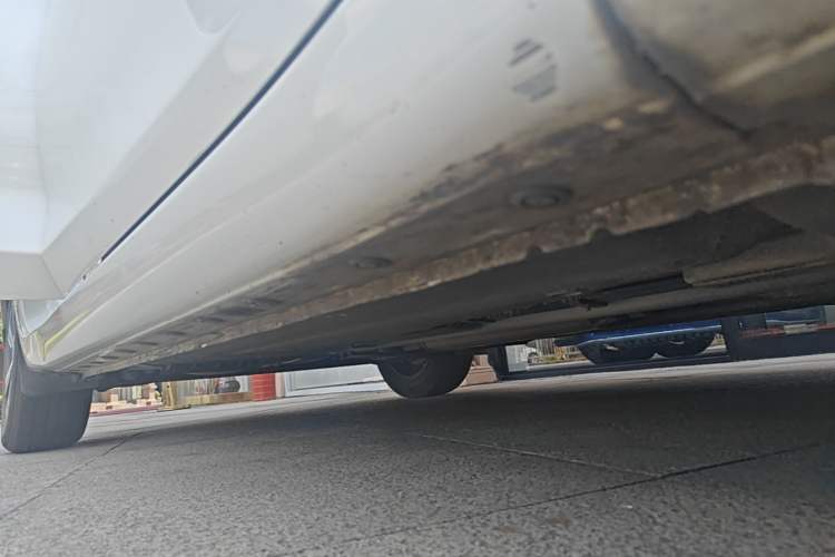 Used Nissan Tiida 2016 1.6L CVT Smart Drive Edition Right Side Sill
