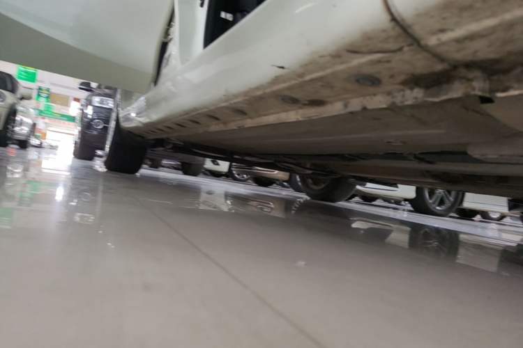 Used Nissan Tiida 2016 1.6L CVT Cool Dynamic Edition Right Side Sill