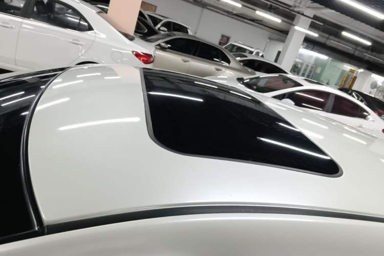 Used Nissan Tiida 2016 1.6L CVT Smart Drive Edition Roof