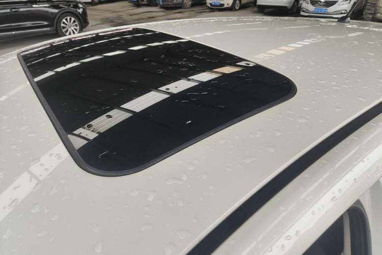 Used Nissan Tiida 2016 1.6L CVT Smart Drive Edition Roof
