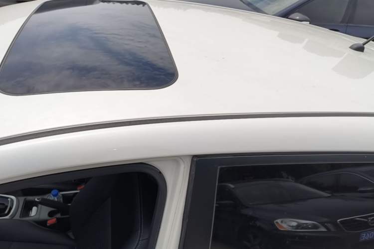 Used Nissan Tiida 2016 1.6L CVT Smart Drive Edition Roof