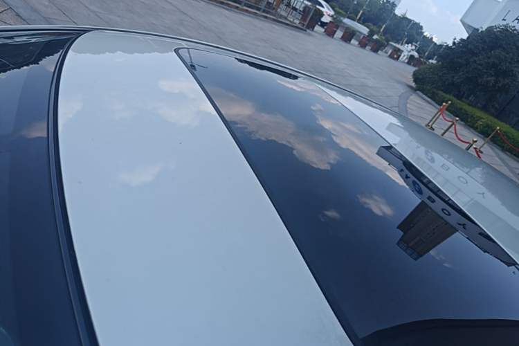 Used Nissan Tiida 2016 1.6L CVT Smart Drive Edition Roof
