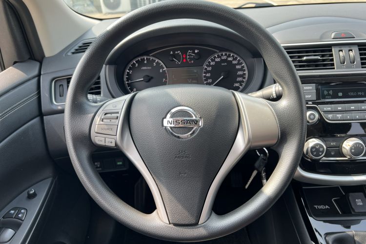Used Nissan Tiida 2016 1.6L Manual Cool Edition Steering Wheel