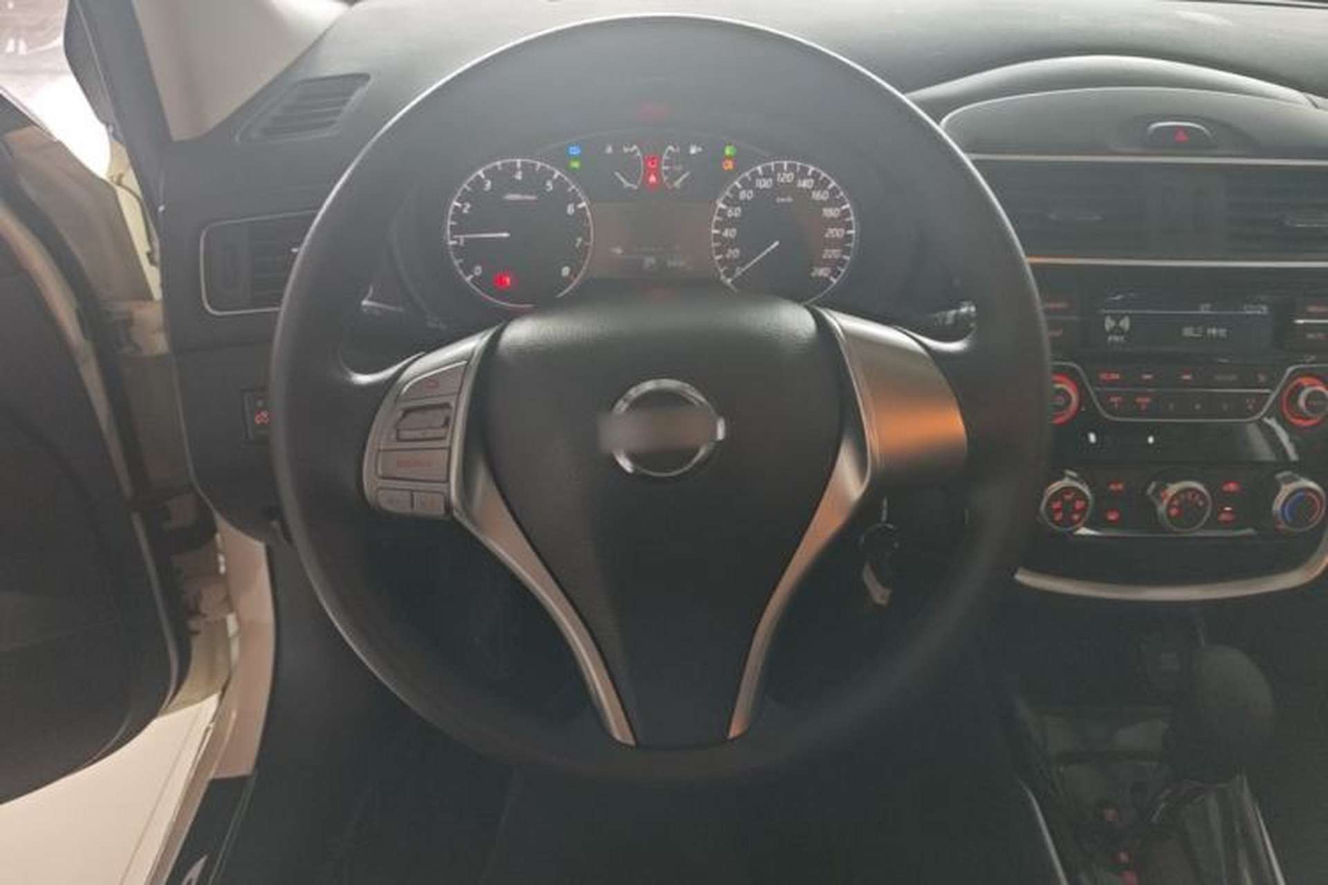 Used Nissan Tiida 2016 1.6L CVT Cool Dynamic Edition Steering Wheel