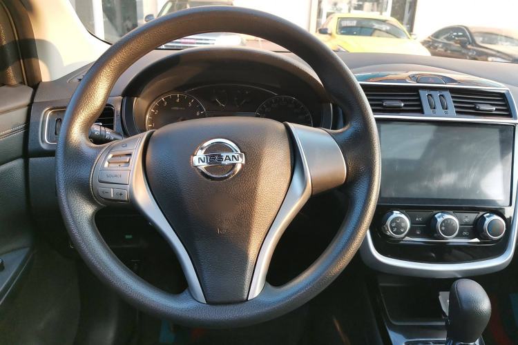 Used Nissan Tiida 2016 1.6L CVT Cool Dynamic Edition Steering Wheel