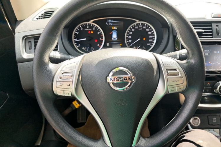 Used Nissan Tiida 2016 1.6L CVT Smart Drive Edition Steering Wheel