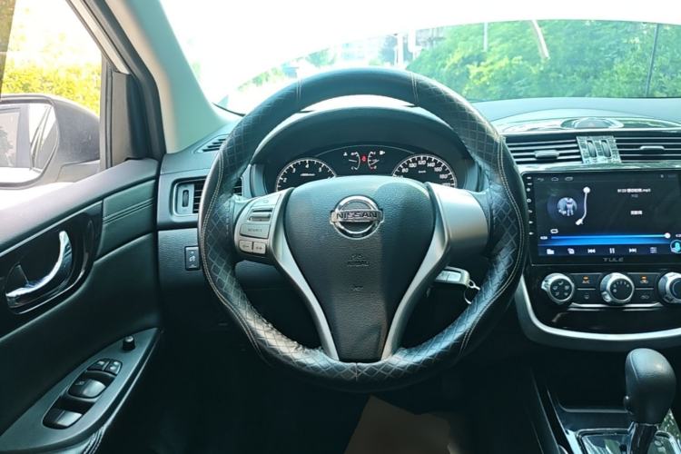 Used Nissan Tiida 2016 1.6L CVT Cool Dynamic Edition Steering Wheel
