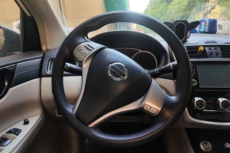 Used Nissan Tiida 2016 1.6L CVT Smart Drive Edition Steering Wheel