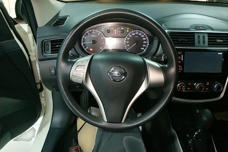 Used Nissan Tiida 2016 1.6L CVT Cool Dynamic Edition Steering Wheel