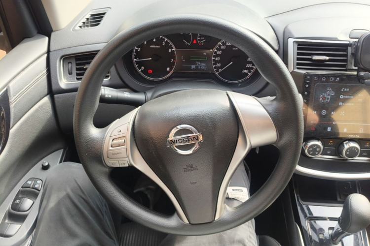 Used Nissan Tiida 2016 1.6L CVT Cool Dynamic Edition Steering Wheel