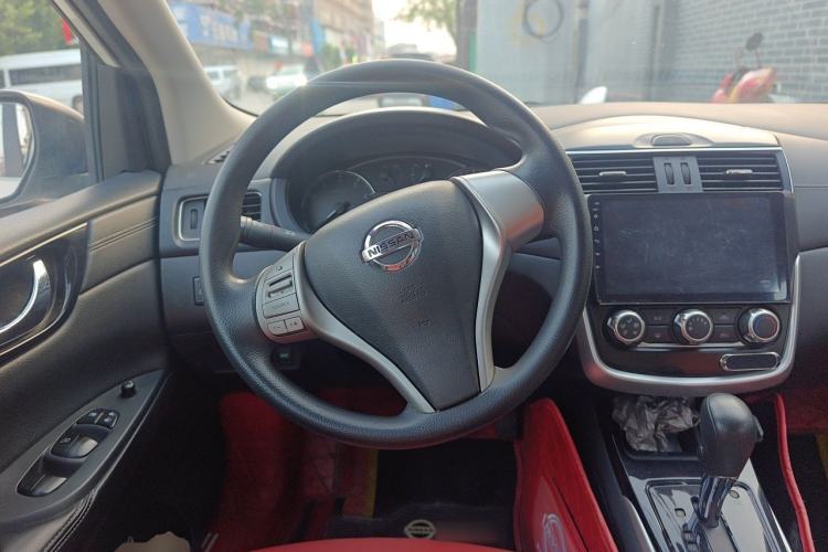 Used Nissan Tiida 2016 1.6L CVT Cool Dynamic Edition Steering Wheel