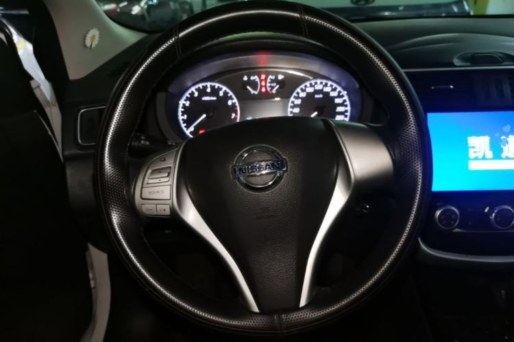 Used Nissan Tiida 2016 1.6L CVT Cool Dynamic Edition Steering Wheel