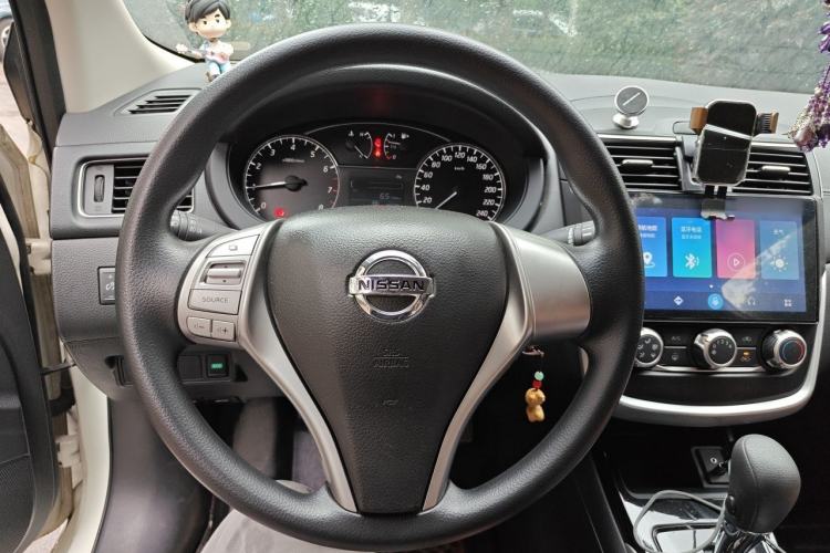 Used Nissan Tiida 2016 1.6L CVT Cool Dynamic Edition Steering Wheel