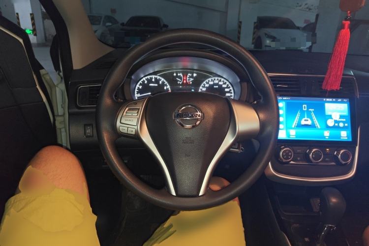 Used Nissan Tiida 2016 1.6L CVT Cool Dynamic Edition Steering Wheel
