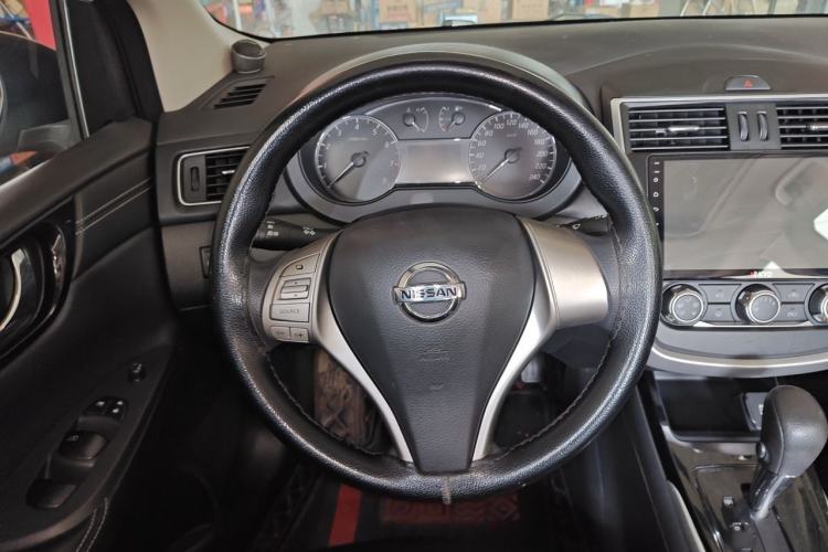 Used Nissan Tiida 2016 1.6L CVT Cool Dynamic Edition Steering Wheel