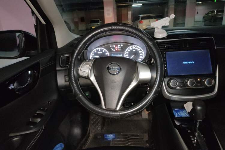 Used Nissan Tiida 2016 1.6L CVT Cool Dynamic Edition Steering Wheel