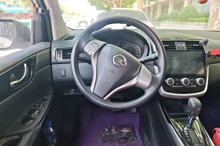 Used Nissan Tiida 2016 1.6L CVT Cool Dynamic Edition Steering Wheel