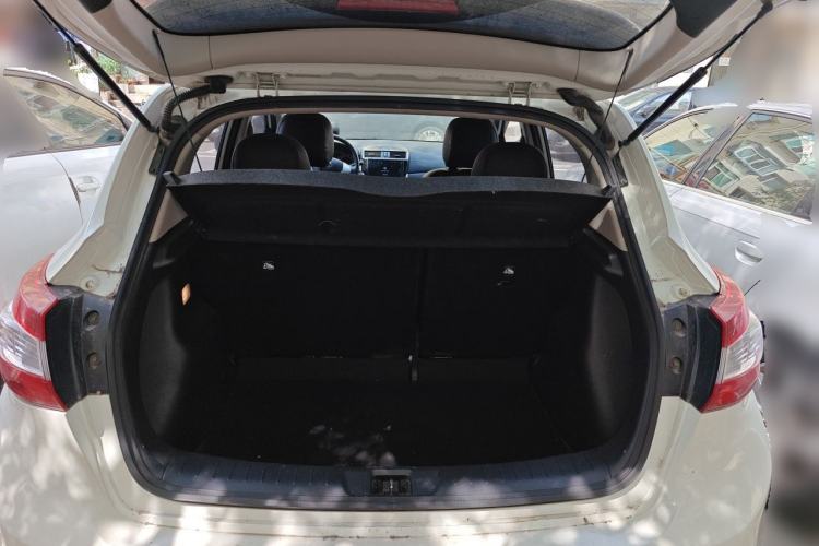 Used Nissan Tiida 2016 1.6L CVT Cool Dynamic Edition Trunk