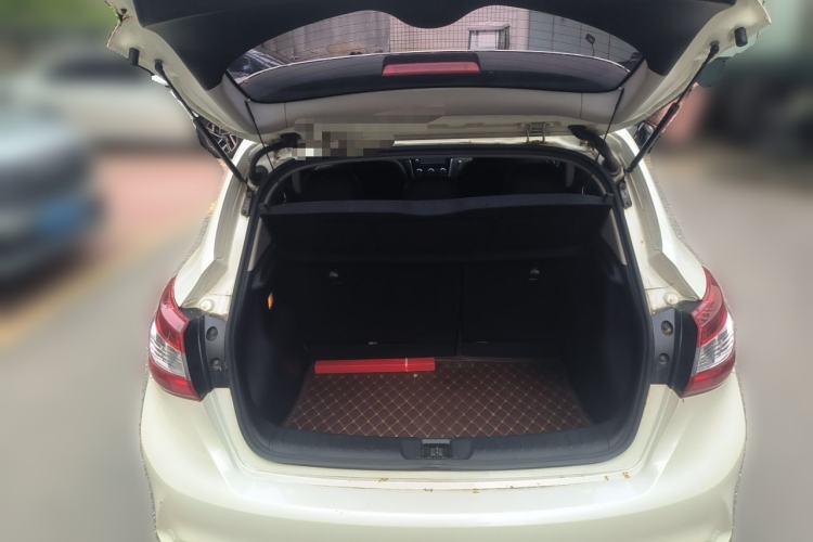 Used Nissan Tiida 2016 1.6L CVT Smart Drive Edition Trunk