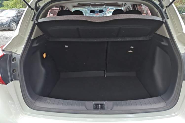 Used Nissan Tiida 2016 1.6L CVT Cool Dynamic Edition Trunk