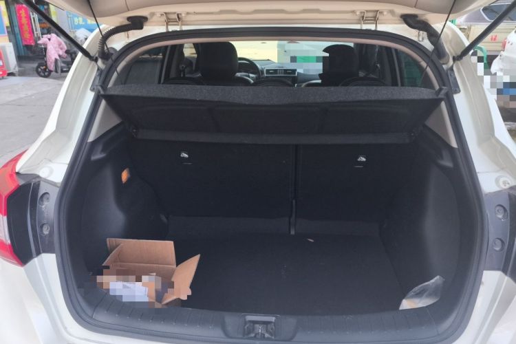Used Nissan Tiida 2016 1.6L CVT ZhiZun Edition Trunk